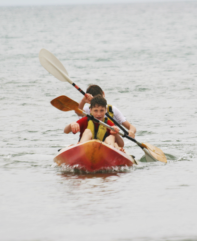 Kayaking ardmore ecole de mer 2016 students enjoy kayaking during summer course french